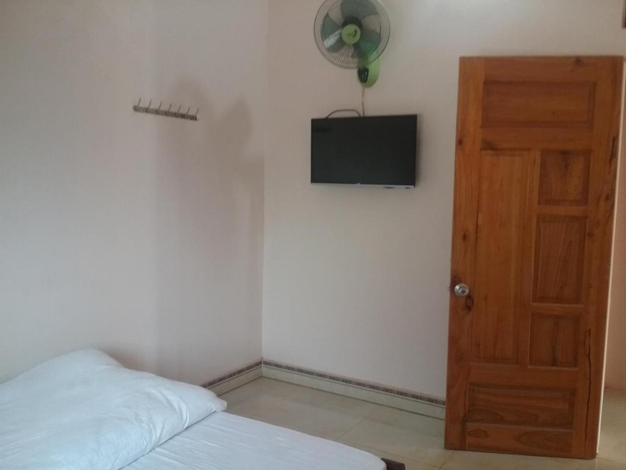 Thac Ba Family Homestay Ho To Exteriér fotografie